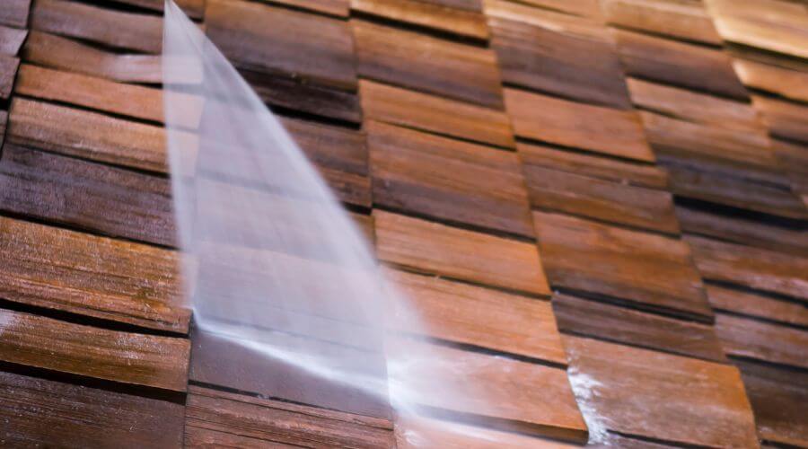 Professional gutter cleaning in Santa Anna, TX